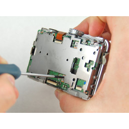 Замена беспроводной карты Nikon COOLPIX P2